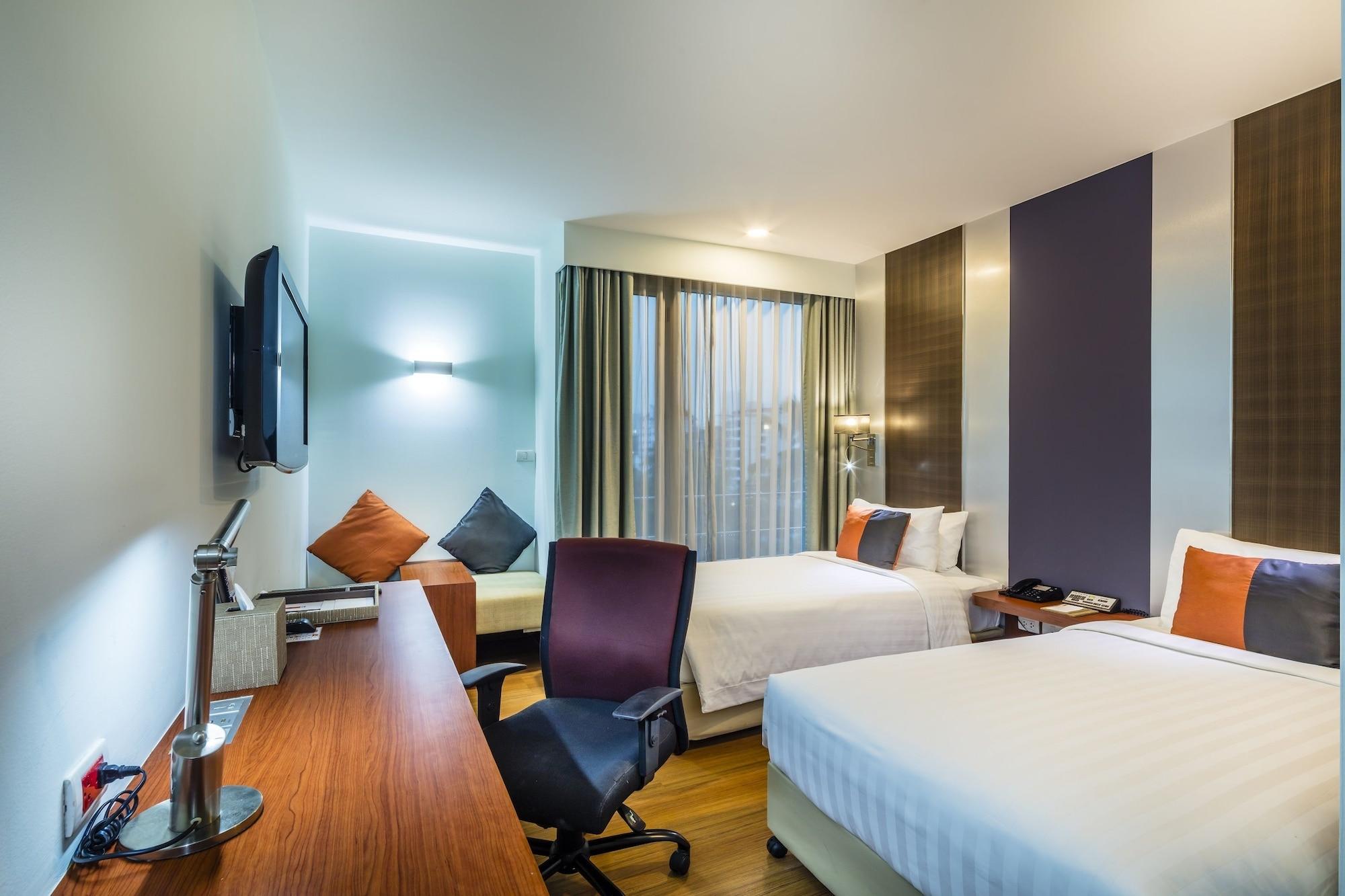 Hotel Solo, Sukhumvit 2, Bangkok - Sha Extra Plus מראה חיצוני תמונה