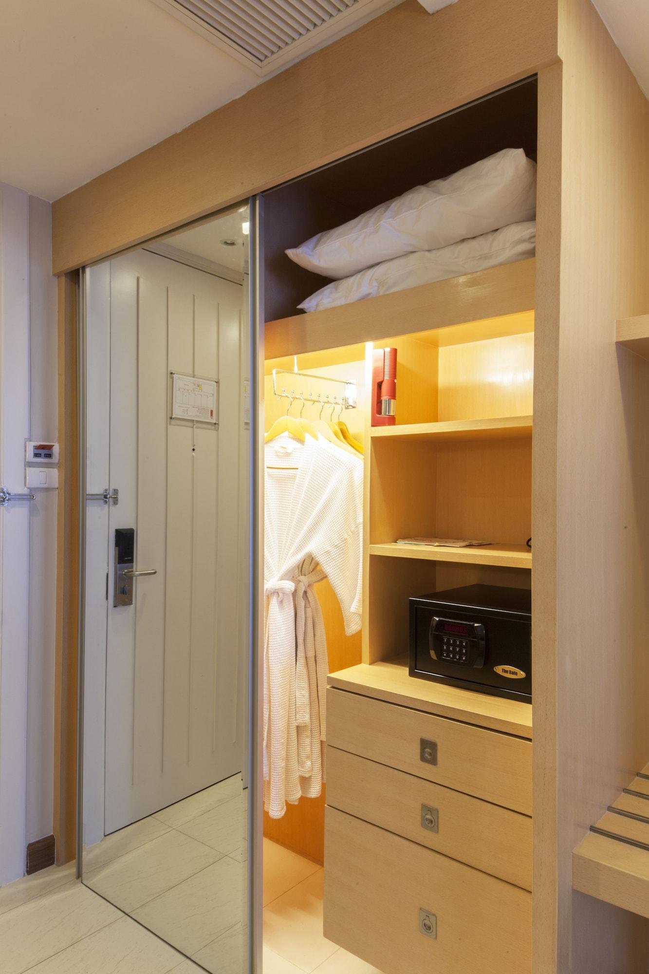 Hotel Solo, Sukhumvit 2, Bangkok - Sha Extra Plus מראה חיצוני תמונה