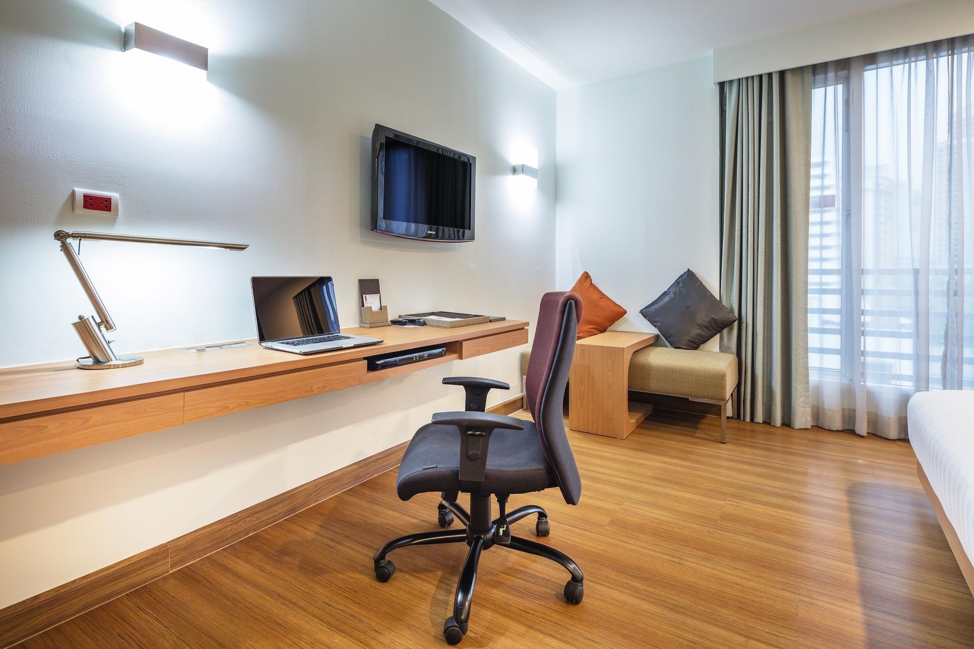 Hotel Solo, Sukhumvit 2, Bangkok - Sha Extra Plus מראה חיצוני תמונה